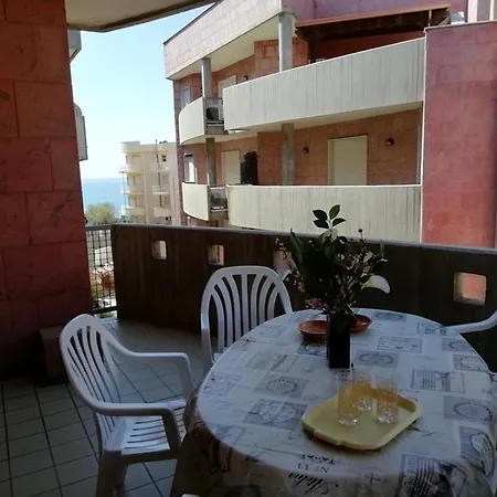 Trilocale Estate Al Mare